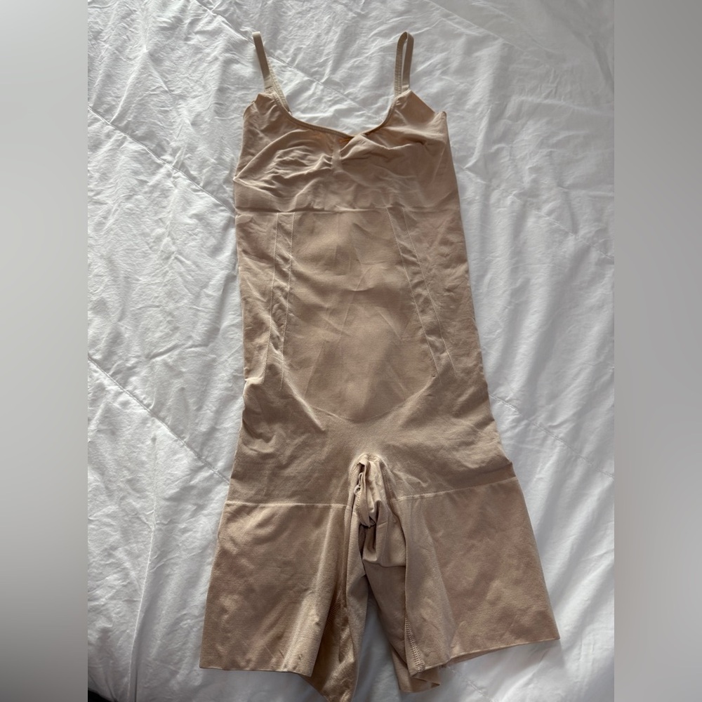 SPANX body shape -  Nude Adjustable Strap Bodysuit
